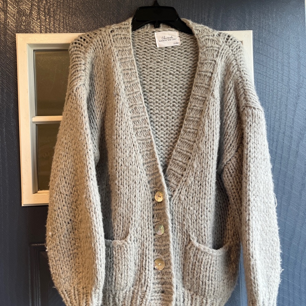 Cozy Gray Hand-Kinitted Cardigan Sweater